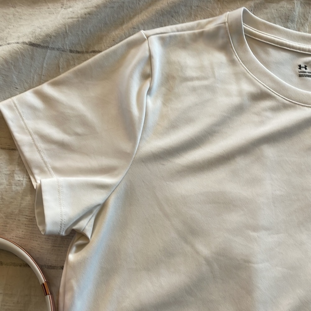 Under Armour Workout Tee Shirt - Picture 4 of 8